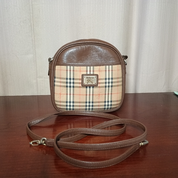 Burberry Handbags - Burberrys Nova Check Shoulder Bag